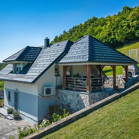 Vineyard Deer's Hill - Happy *